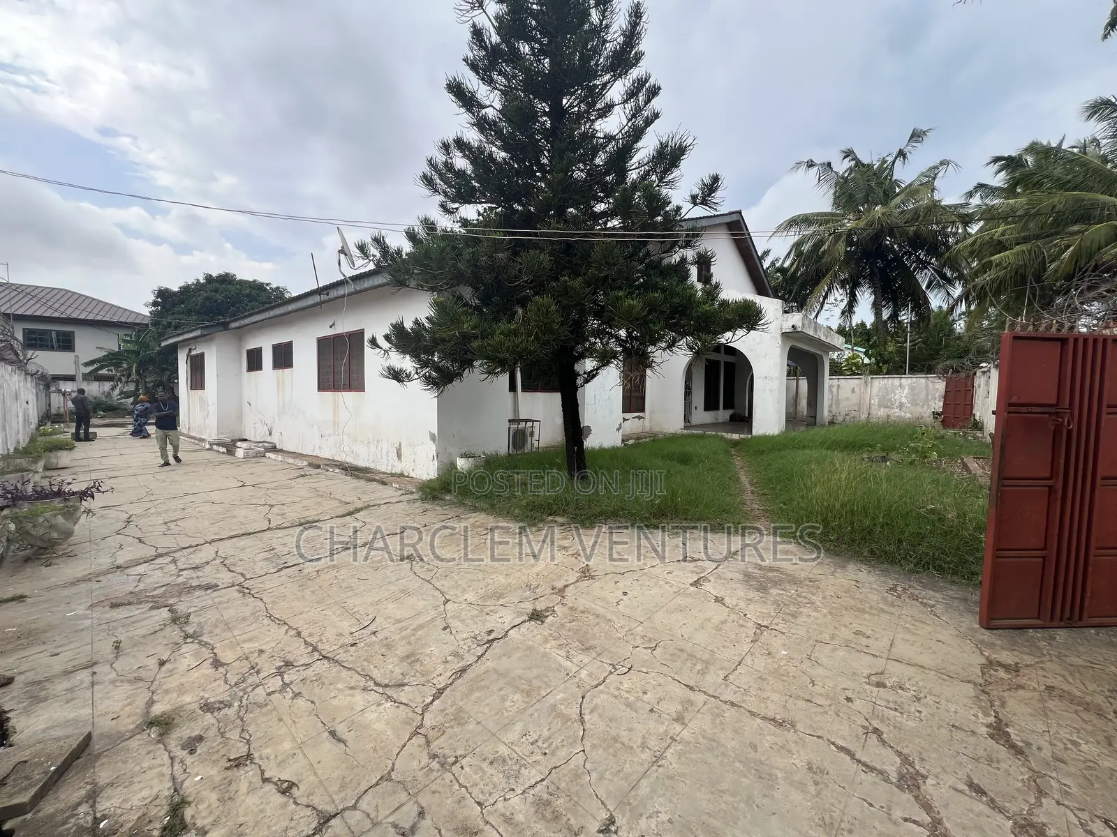 4bdrm House in Charclem Ventures, Teshie-Nungua Estates for sale in Teshie-Nungua Estates