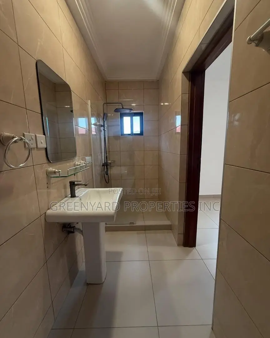 3bdrm House in Oyarifa for sale in Oyarifa
