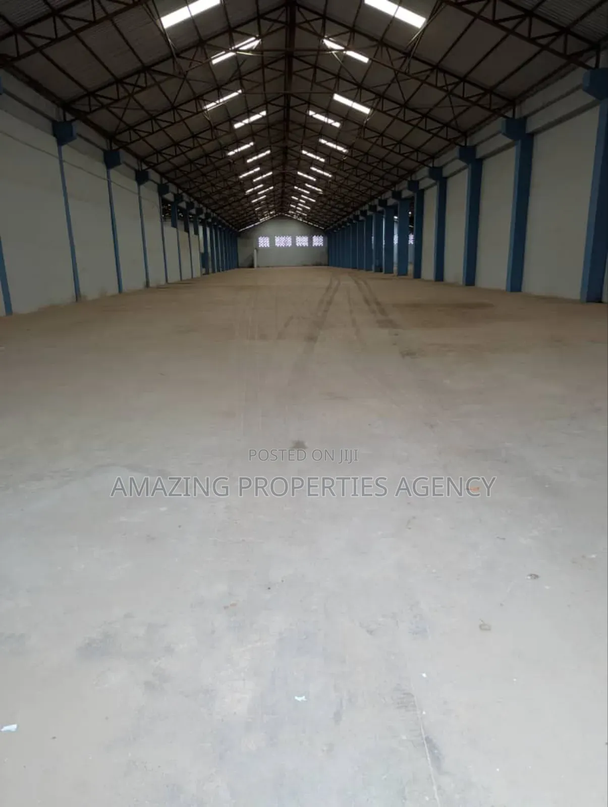 9000 SQM Warehouse for Rent at Tema Industrial Area in Tema Metropolitan