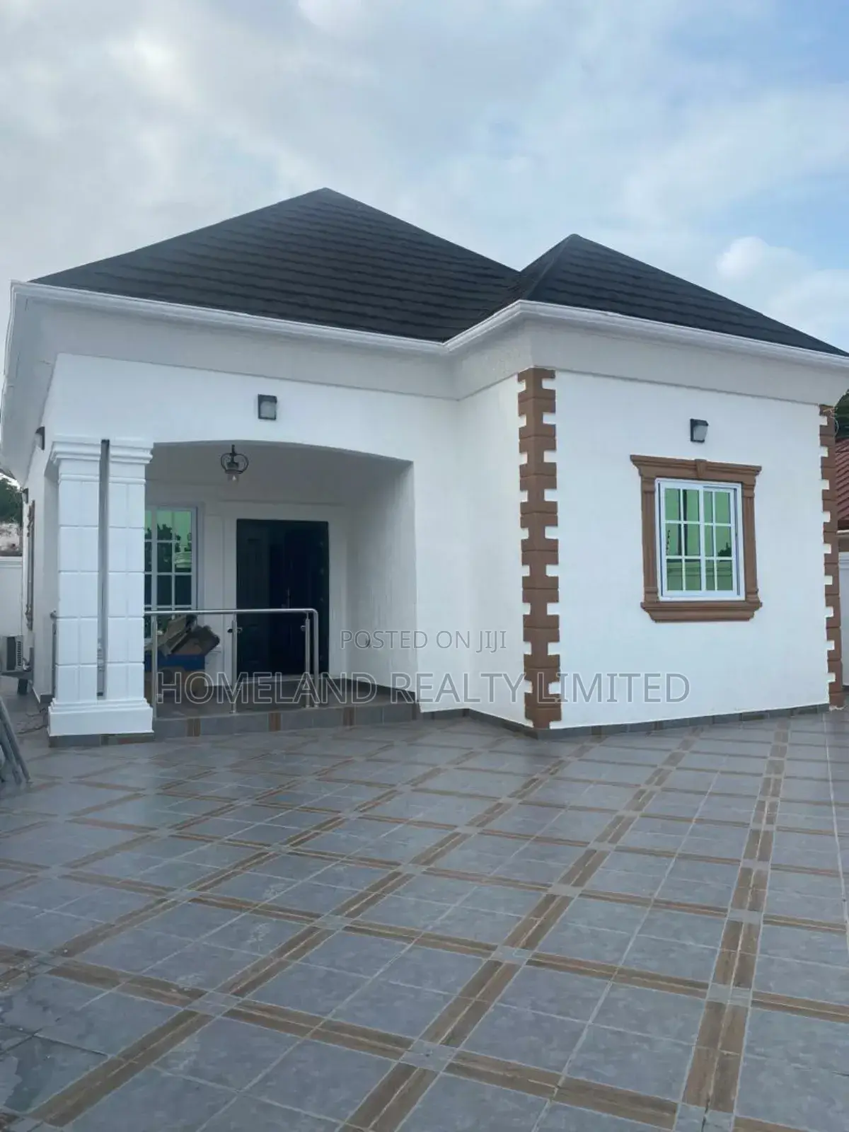 2bdrm Condo in Achimota, Mile 7 for sale in Mile 7