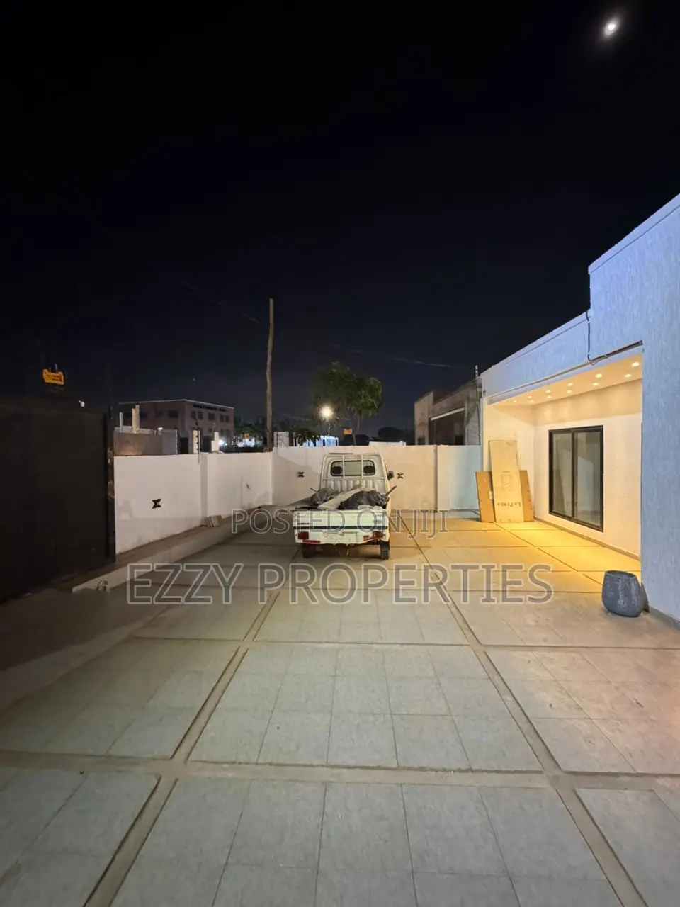 3bdrm Bungalow in Adenta Amrahia for sale in Adenta