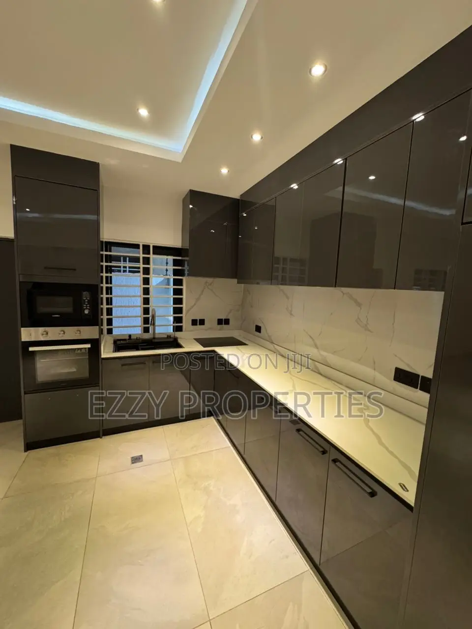 3bdrm Bungalow in Adenta Amrahia for sale in Adenta