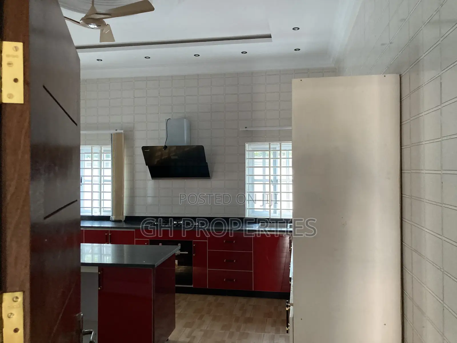 4bdrm House in Executive Four, Kumasi Metropolitan for sale in Kumasi Metropolitan