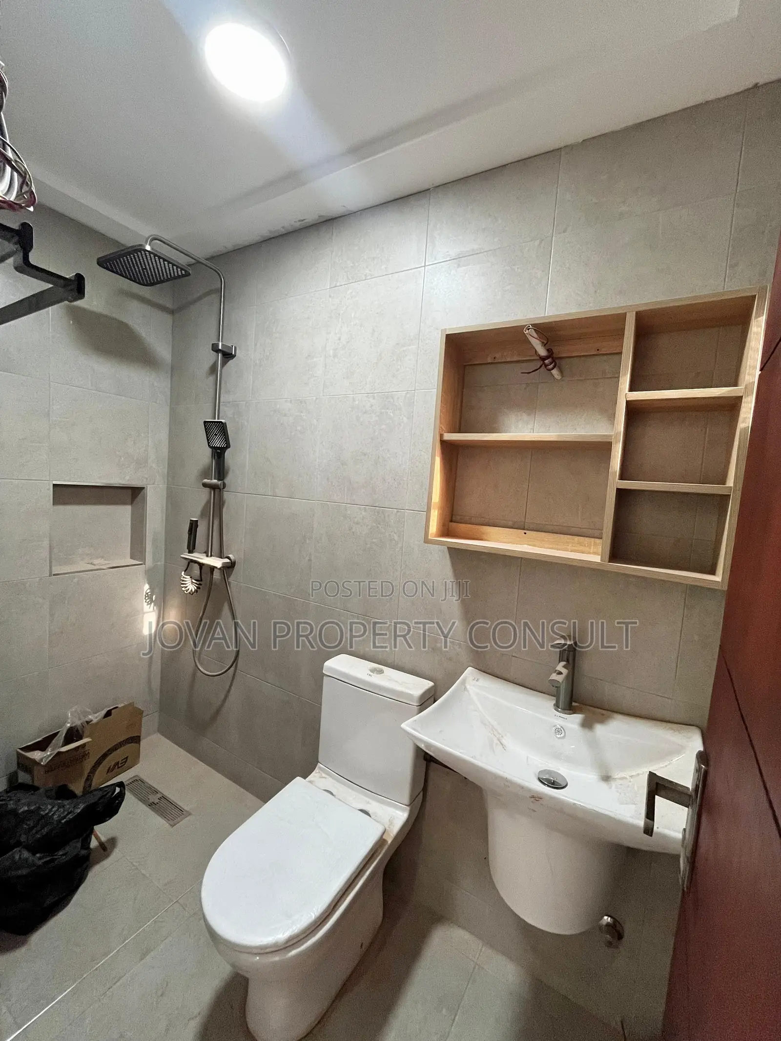 3bdrm House in Pokuase Fise for sale in Pokuase