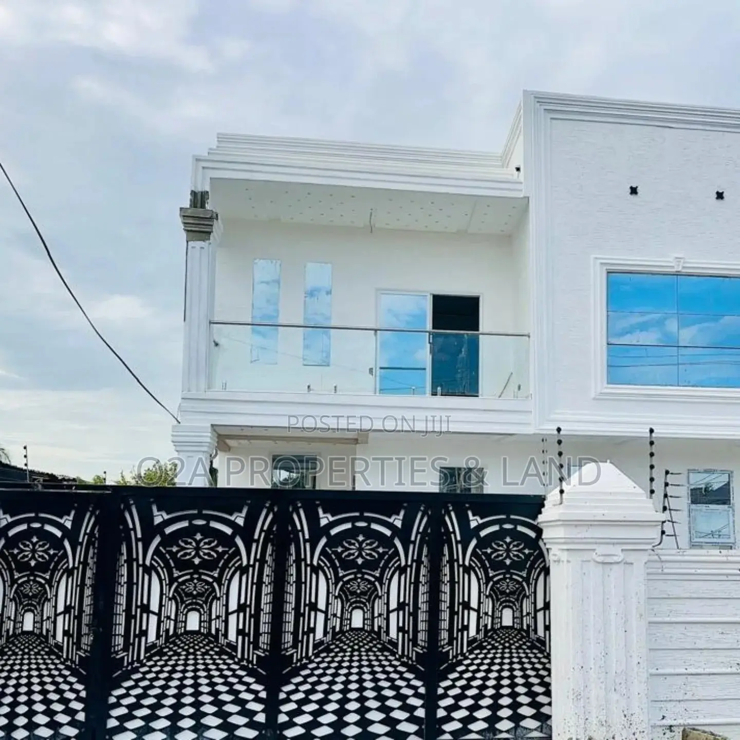4bdrm House in Ashaley Botwe, Lake Side Estate for sale in Lake Side Estate