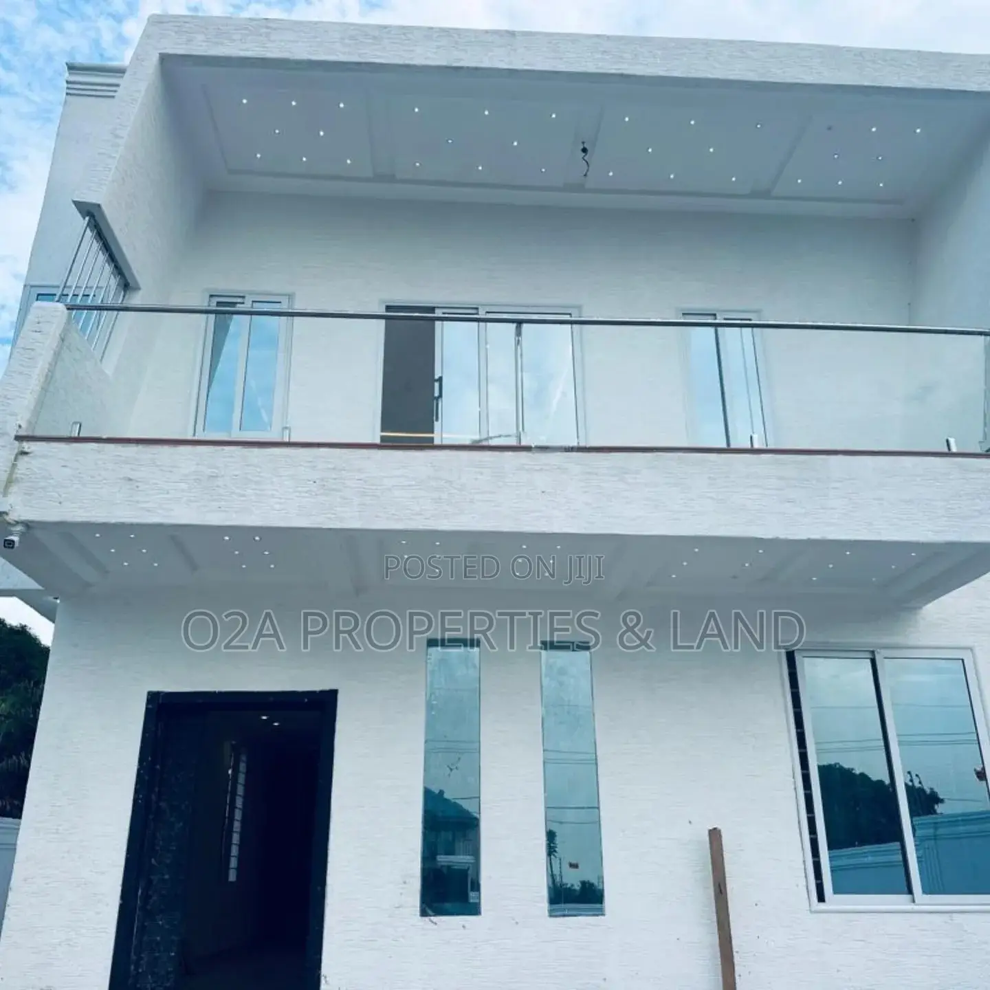 4bdrm House in Ashaley Botwe, Lake Side Estate for sale in Lake Side Estate
