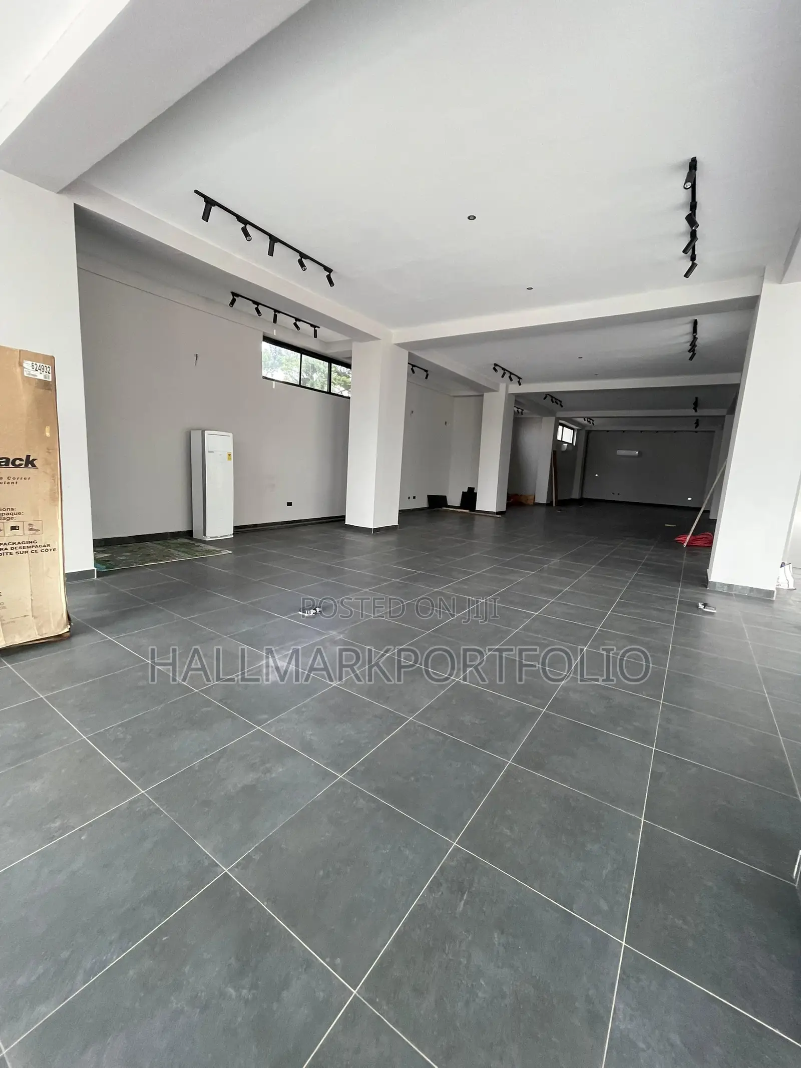 Showroom for Rent Dzorwulu in Accra Metropolitan