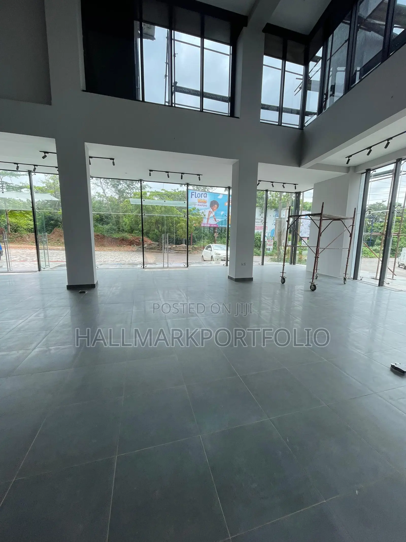 Showroom for Rent Dzorwulu in Accra Metropolitan