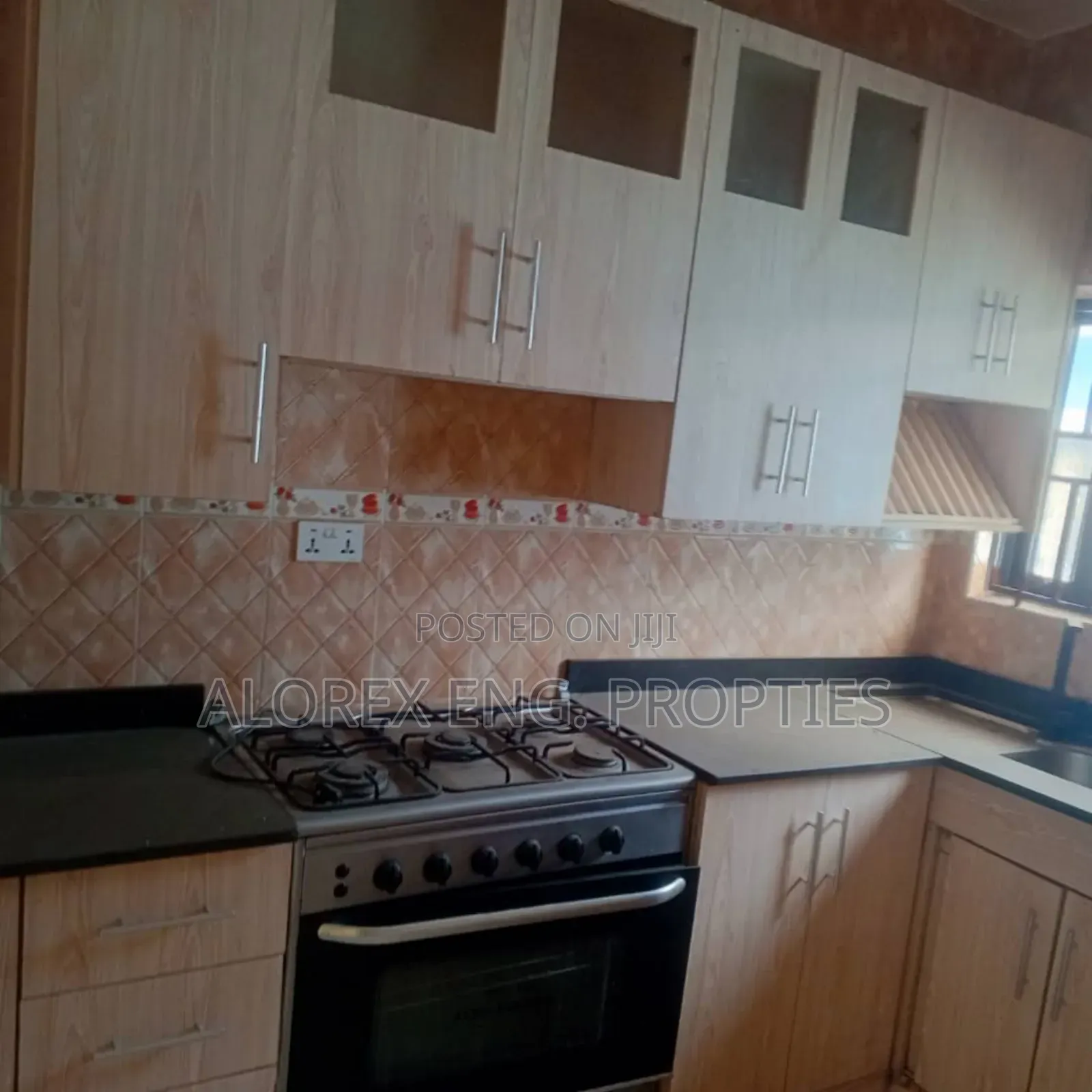 3bdrm House in $100,000 Com 25, Tema Metropolitan for sale in Tema Metropolitan