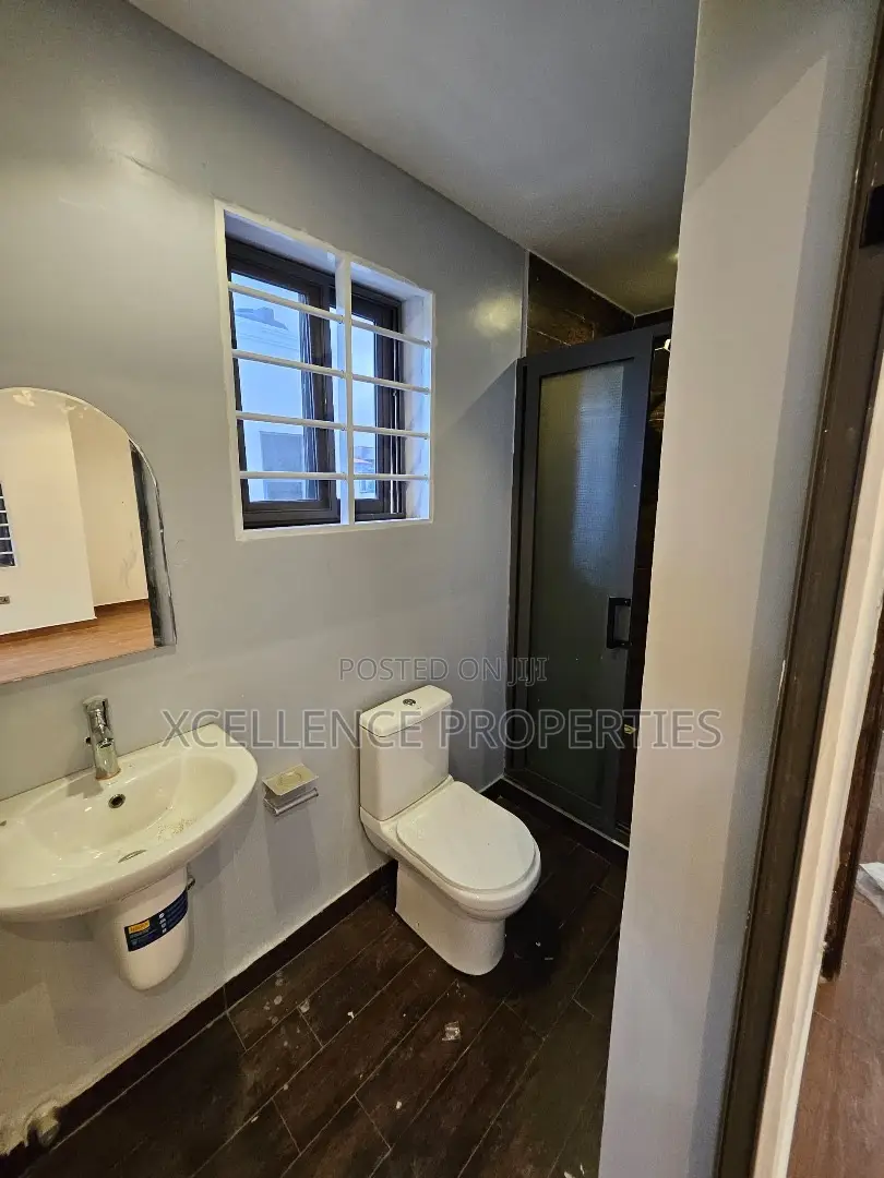 2bdrm Duplex in Xcellence Properties, School Junction for rent in School Junction