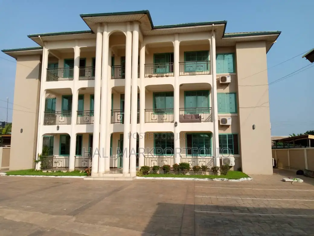 3bdrm Apartment in Upsa Area, East Legon for rent in East Legon