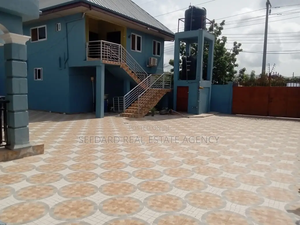 6bdrm House in Amasaman for sale in Amasaman