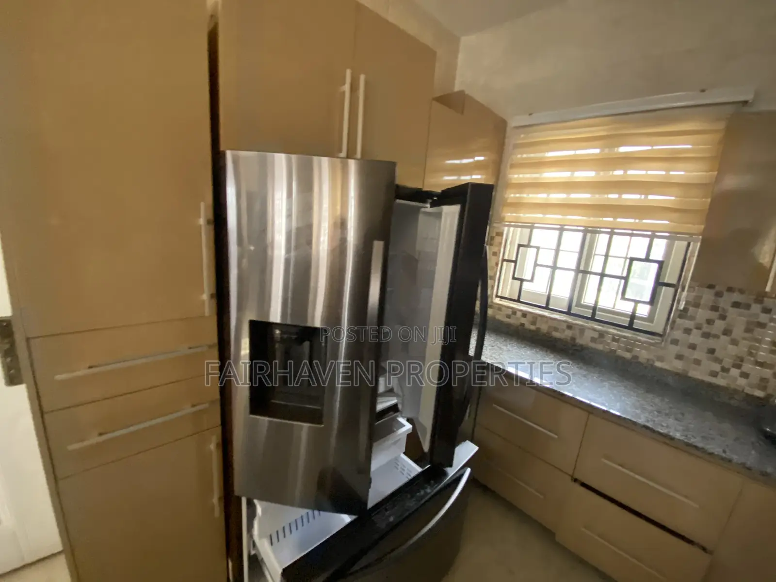Fully Furnished 3 Bedrooms Apartments (Short or Long Stays) in Tseaddo