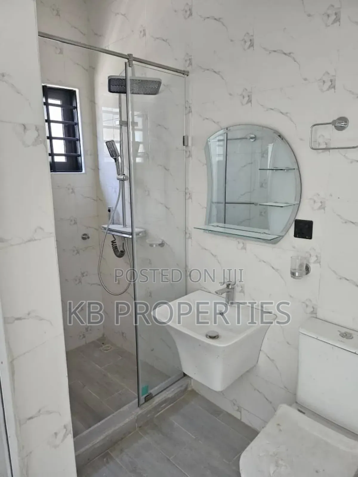 3bdrm House in Kb Properties, Spintex for rent in Spintex