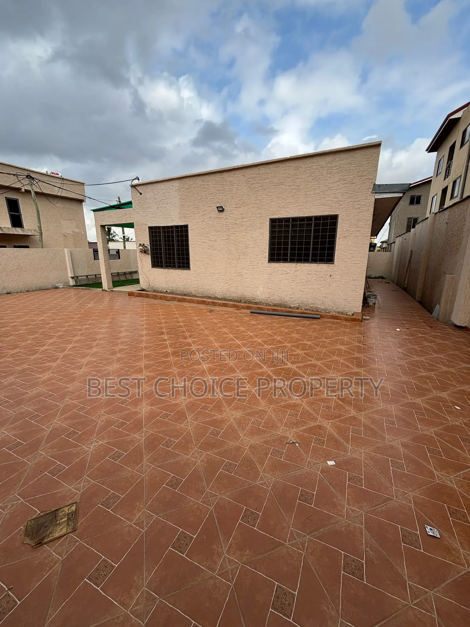 3bdrm Apartment in Adenta, Housing Down for rent in Housing Down