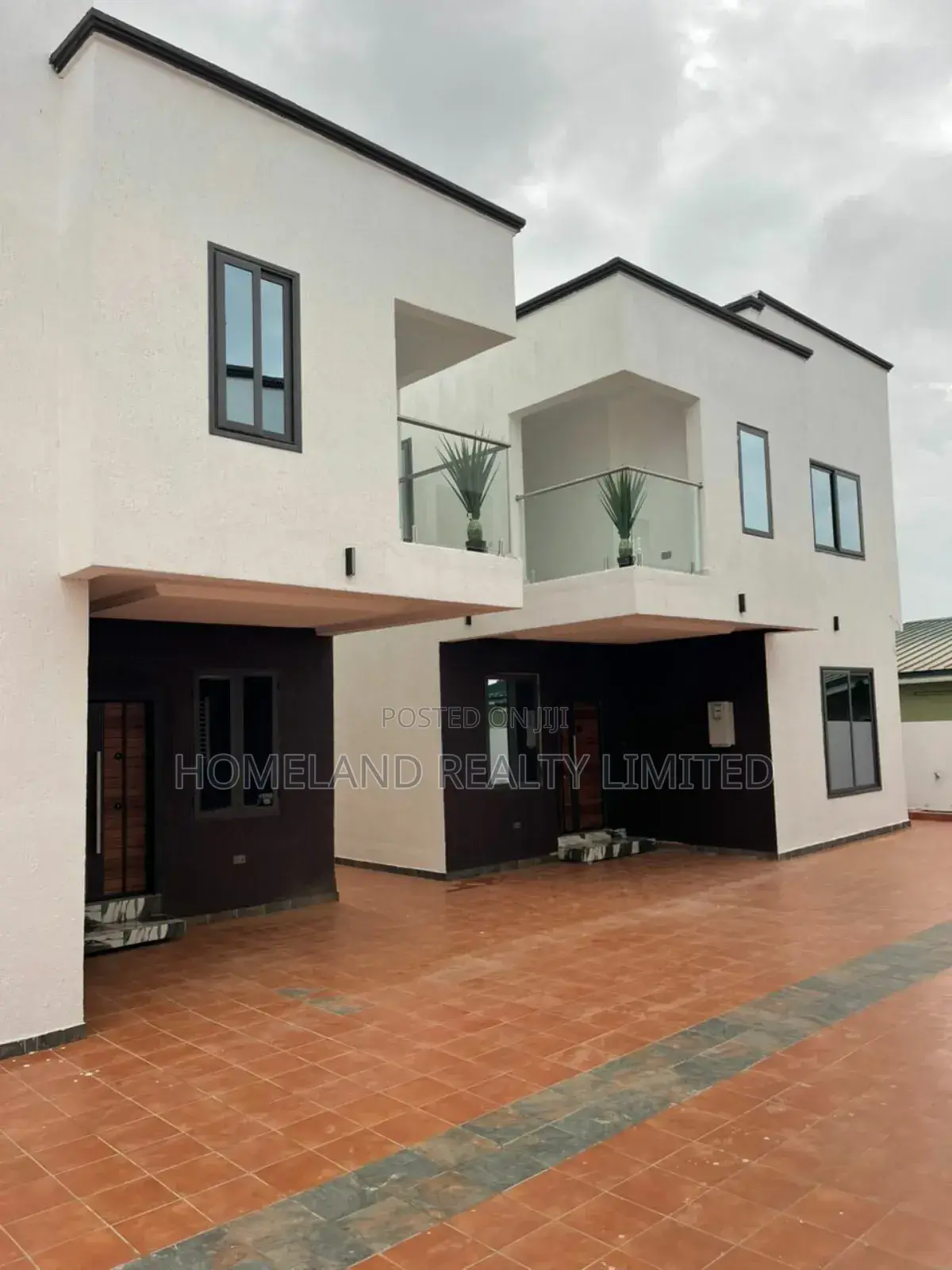 3bdrm Townhouse/Terrace in Nanakrom, School Junction for sale in School Junction