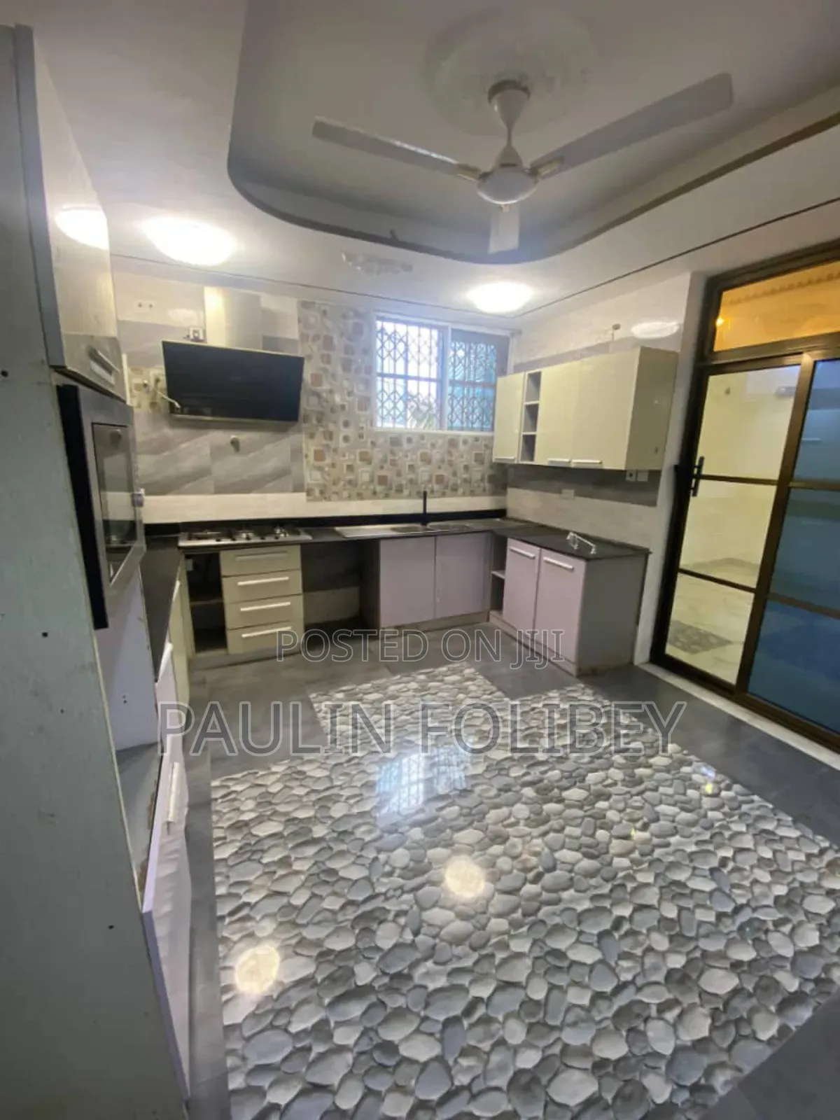 3bdrm Apartment in Dg Properties, Ablekuma for rent in Ablekuma