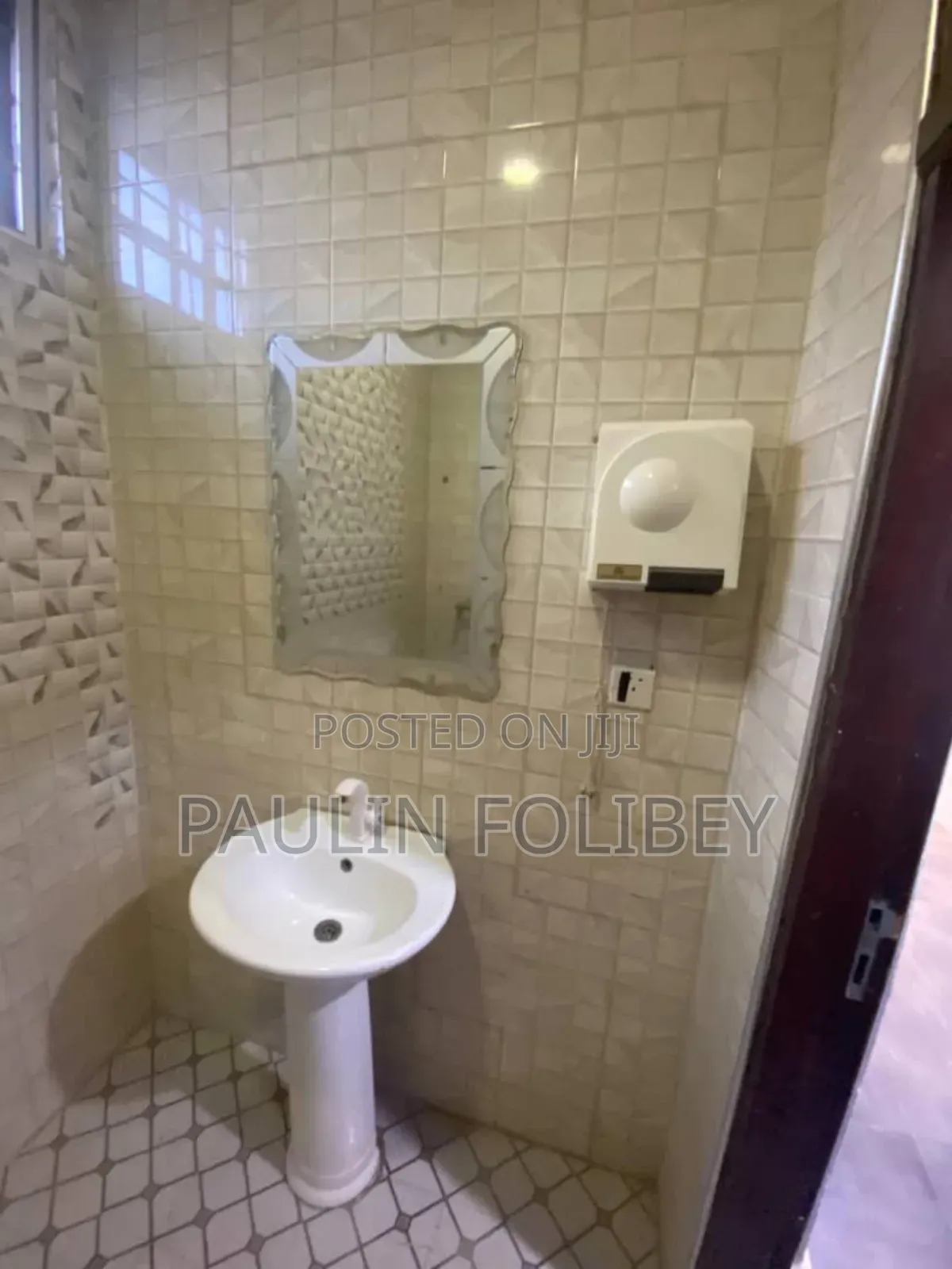3bdrm Apartment in Dg Properties, Ablekuma for rent in Ablekuma
