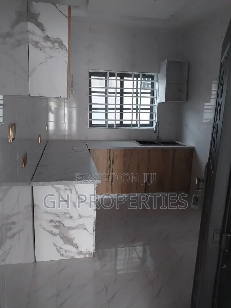 3bdrm House in Asokore Pakoso, Kumasi Metropolitan for sale in Kumasi Metropolitan