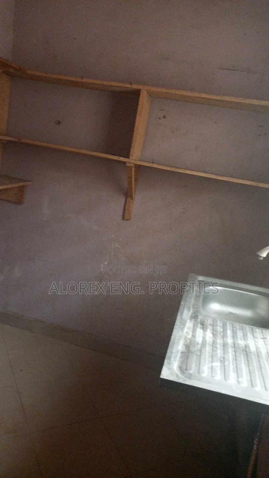 1bdrm Apartment in Single Self, Oyibi for rent in Oyibi