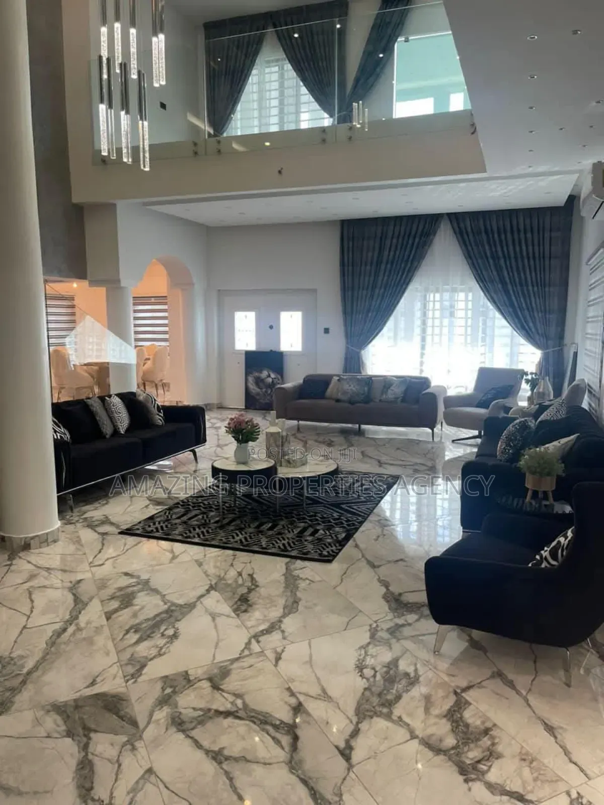 11bdrm House in East Legon for sale in East Legon