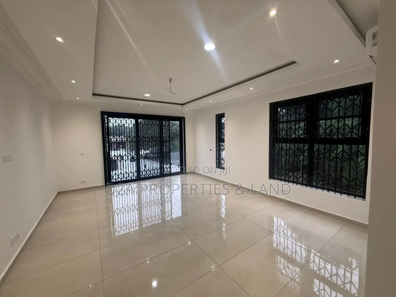4bdrm House in Teshie Nungua Estate for sale in Teshie-Nungua Estates