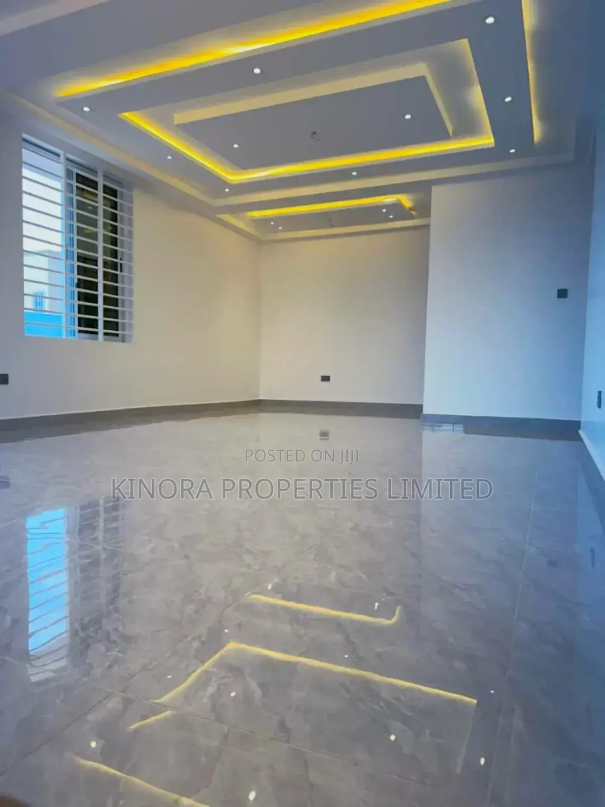 4bdrm Duplex in Oyarifa for sale in Oyarifa