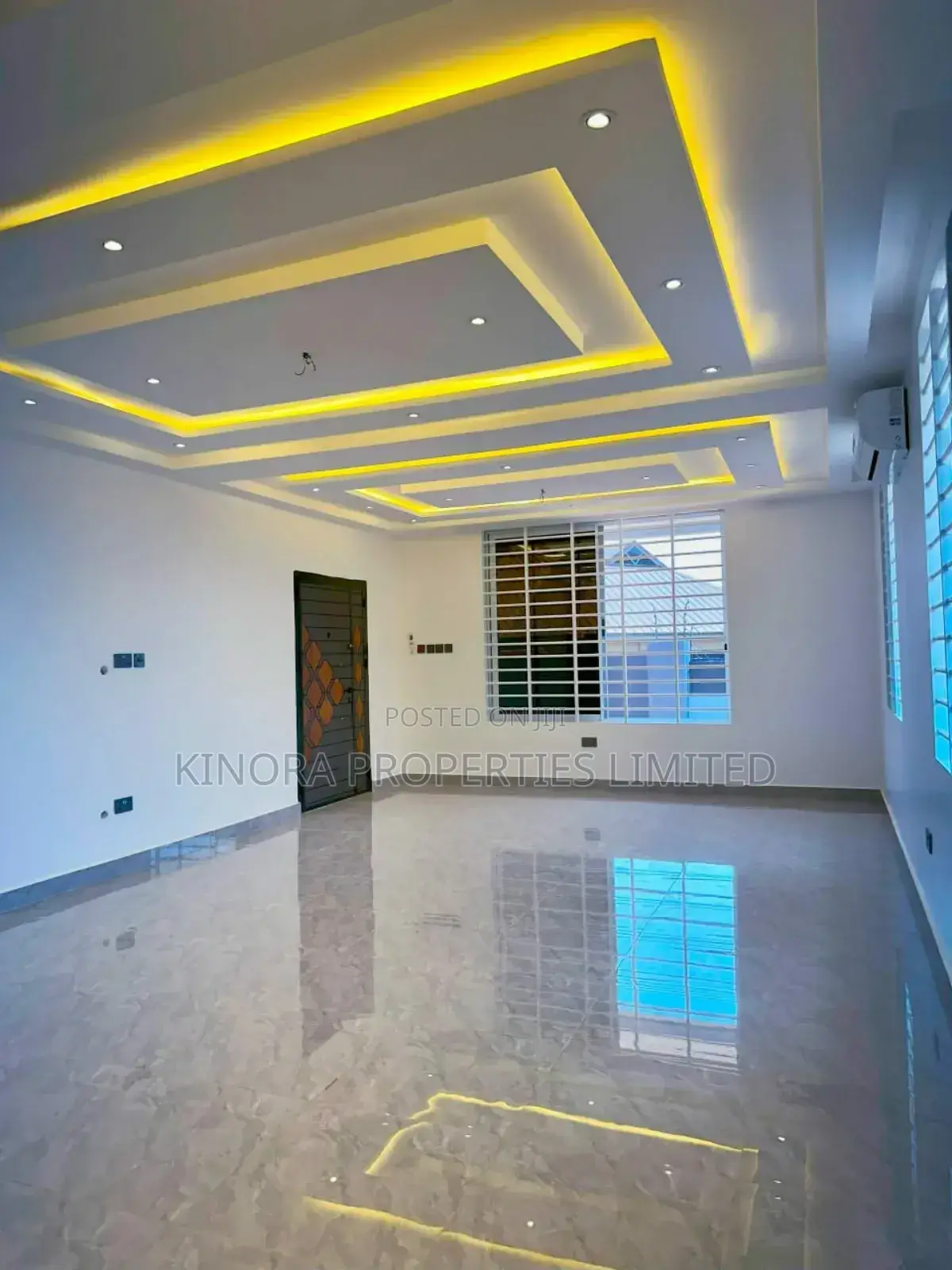 4bdrm Duplex in Oyarifa for sale in Oyarifa