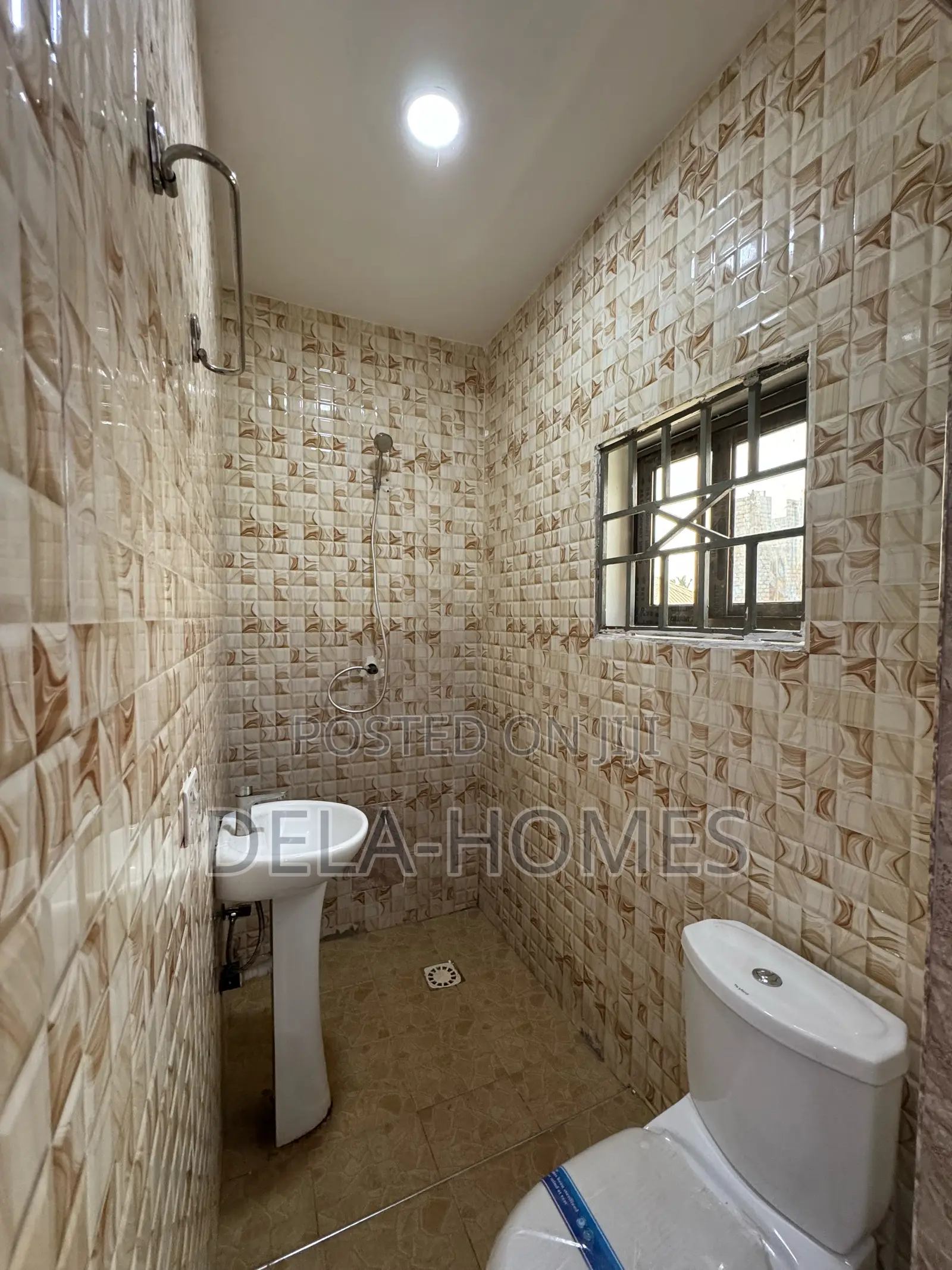 1bdrm Apartment in Adenta, Commandos for rent in Commandos