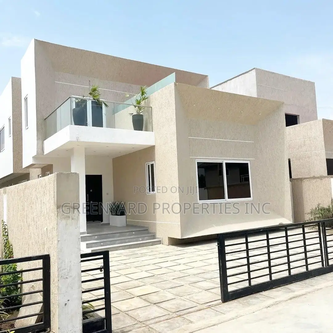 4bdrm House in East, Airport Residential Area for sale in Airport Residential Area