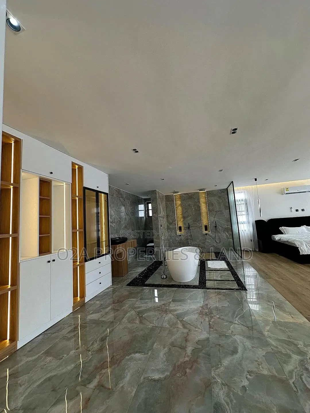 4bdrm House in East Legon, A&C Mall Area for sale in A&C Mall Area