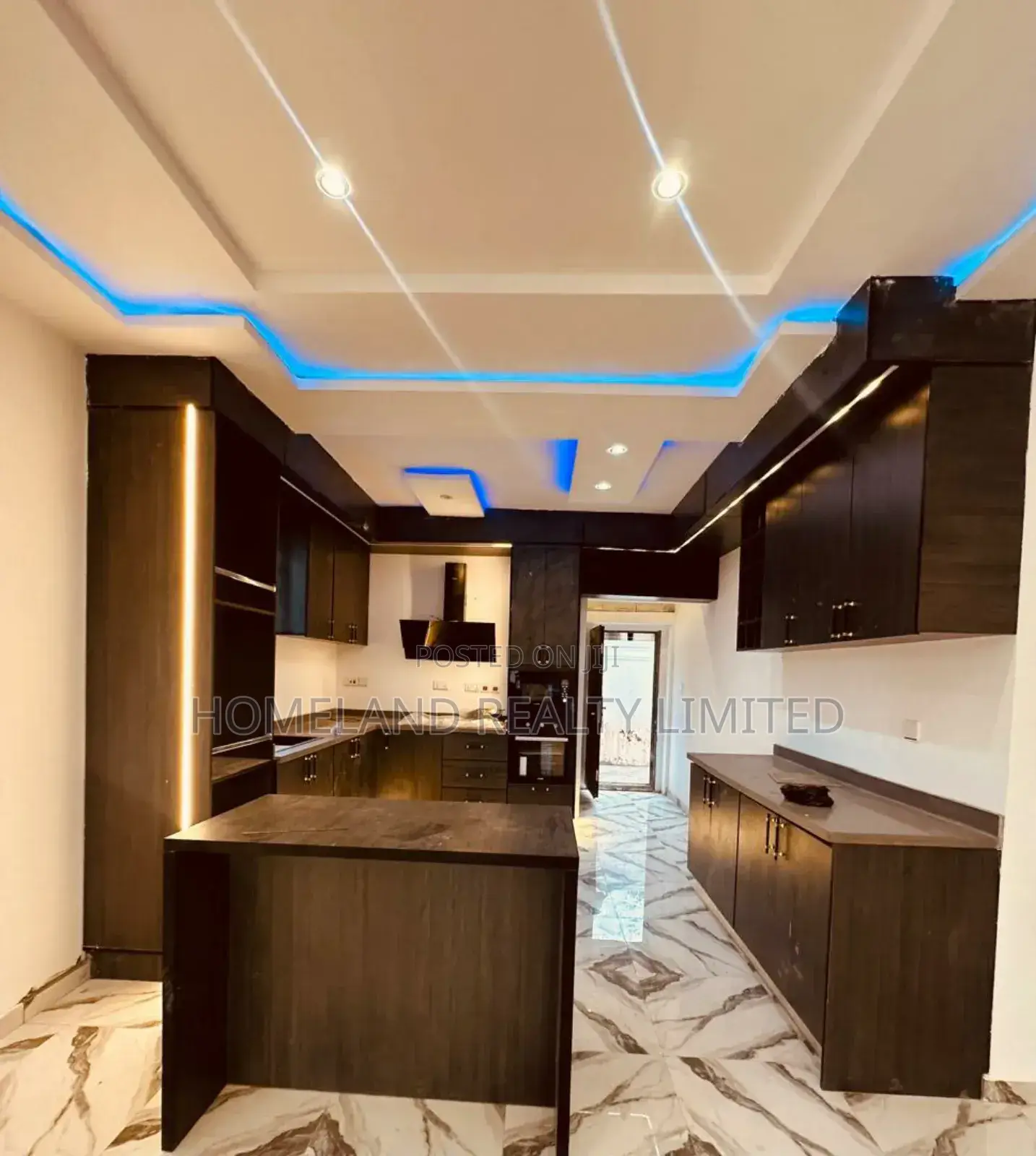 4bdrm Duplex in Botwe Star-Bite for sale in Ashaley Botwe