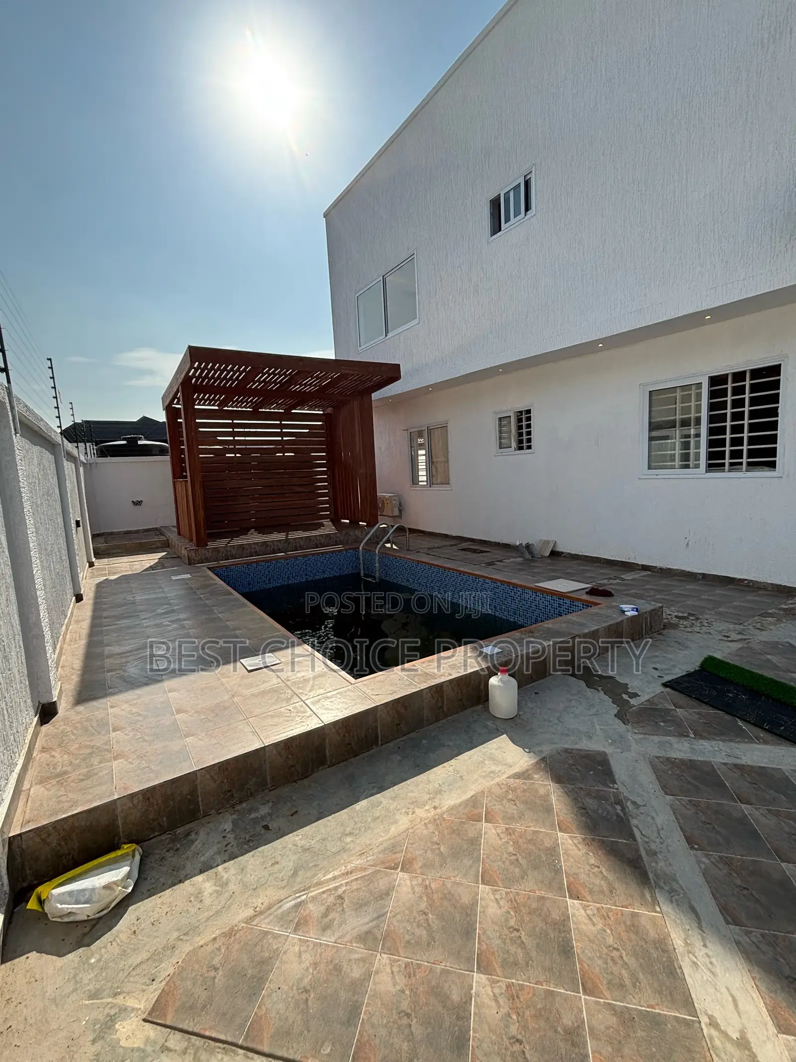 Executive Duplex Five Bedroom’S House for Sale in New Legon
