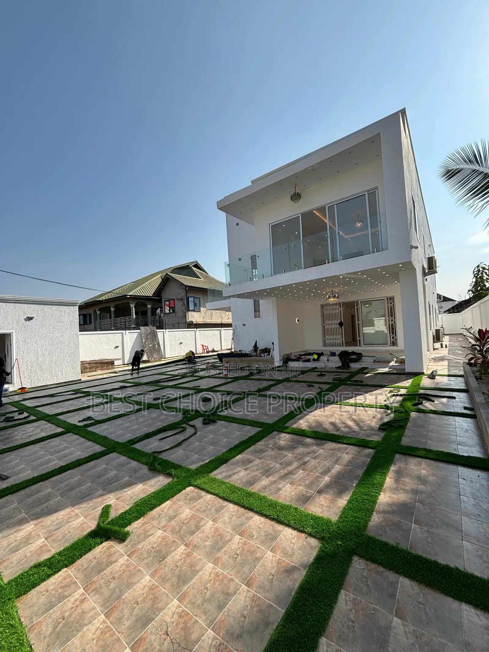 Executive Duplex Five Bedroom’S House for Sale in New Legon
