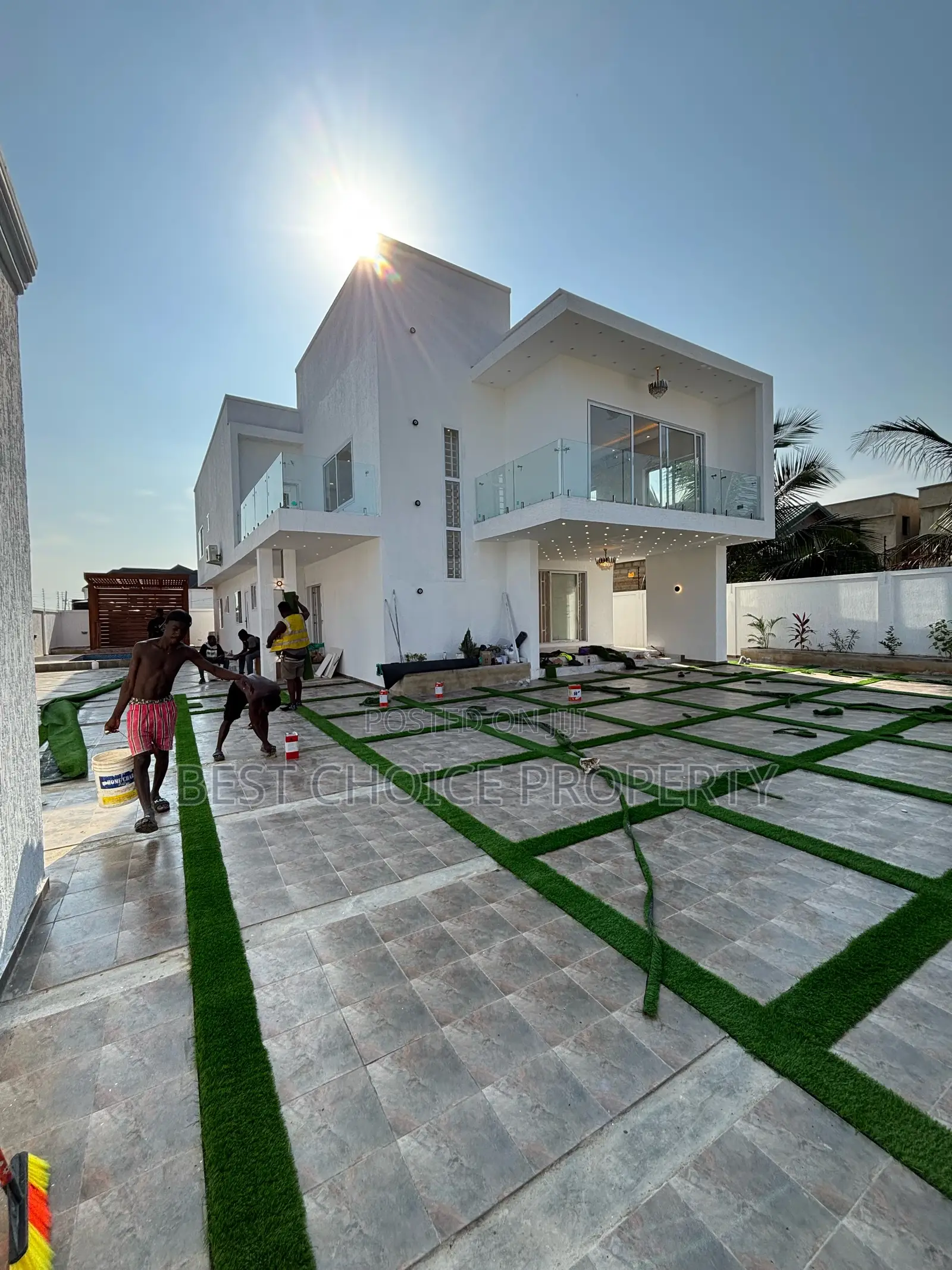 Executive Duplex Five Bedroom’S House for Sale in New Legon