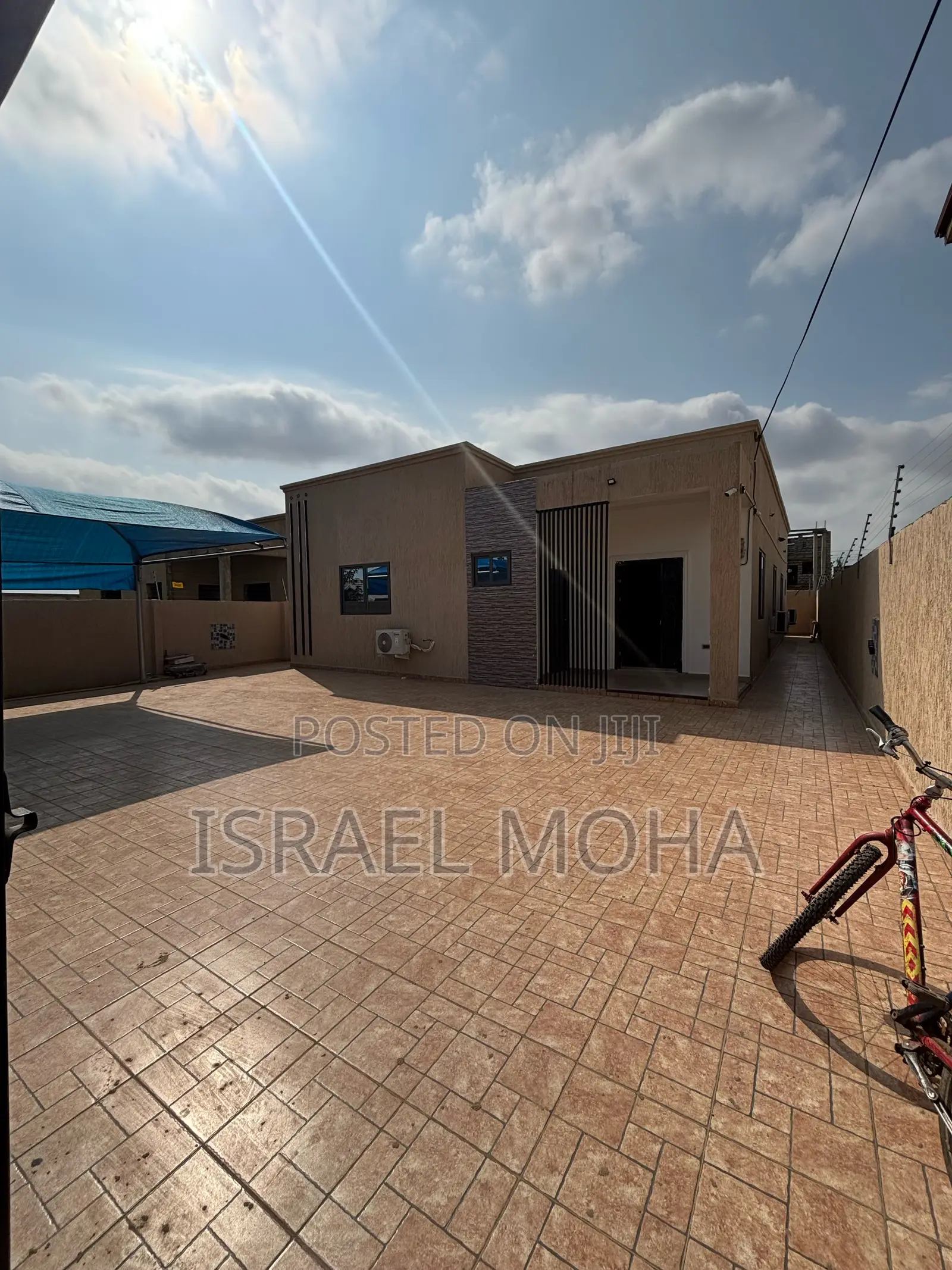 Executive 3 Bedrooms House for Sale in New Legon