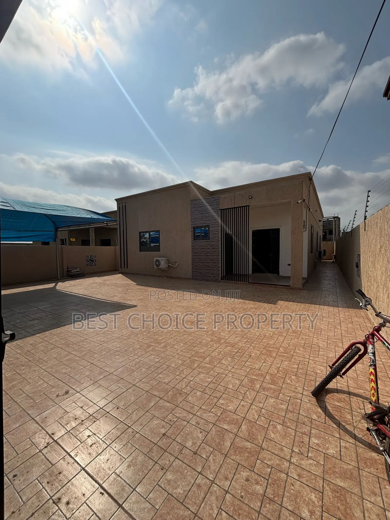 Executive 3 Bedrooms House for Sale in New Legon
