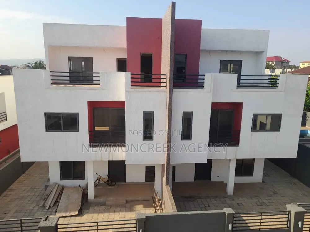 4bdrm Duplex in Adenta Pantang, Accra Metropolitan for sale in Accra Metropolitan