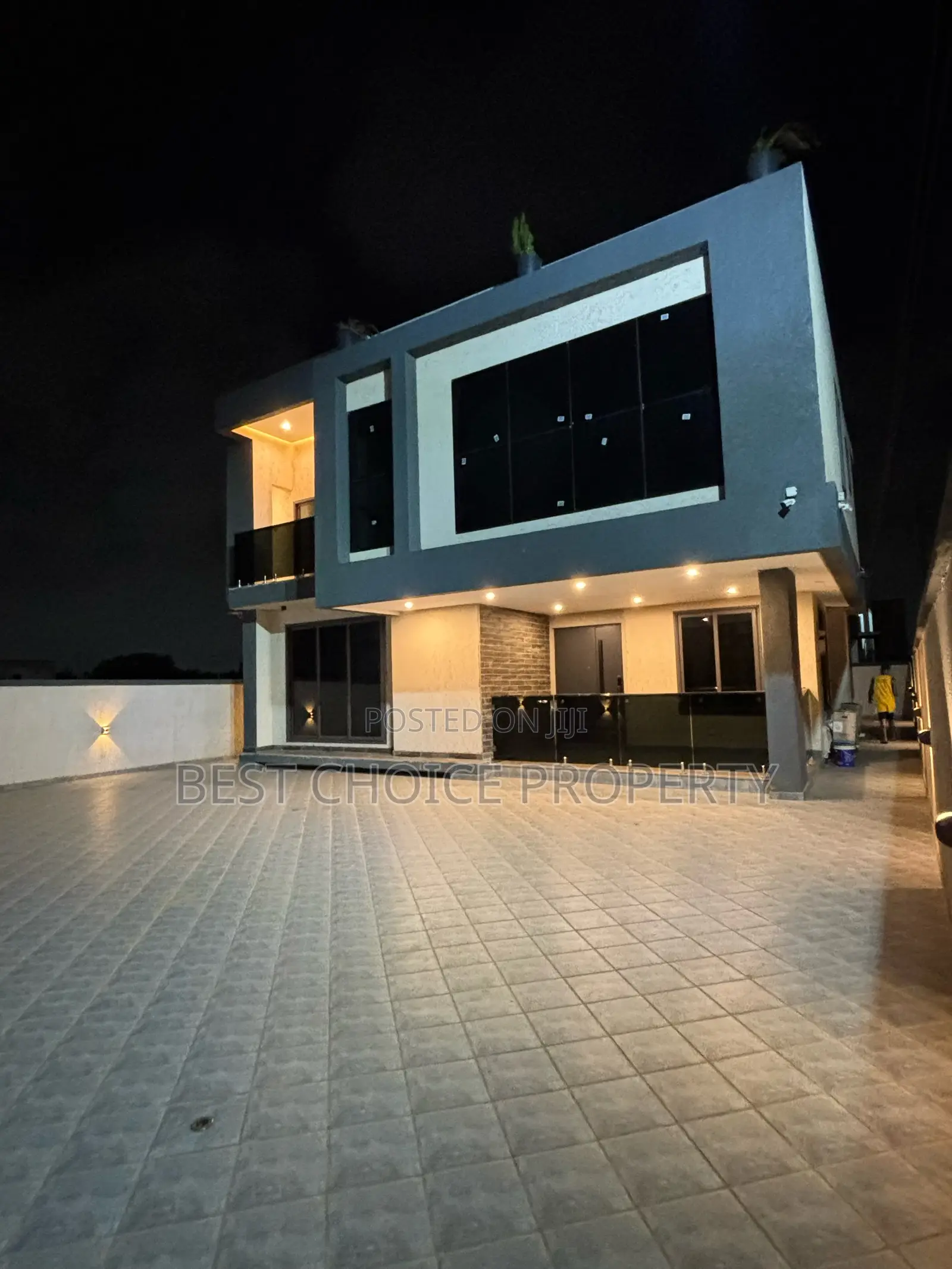Executive Four Bedrooms Duplex House for Sale Lakeside Estat in Lake Side Estate