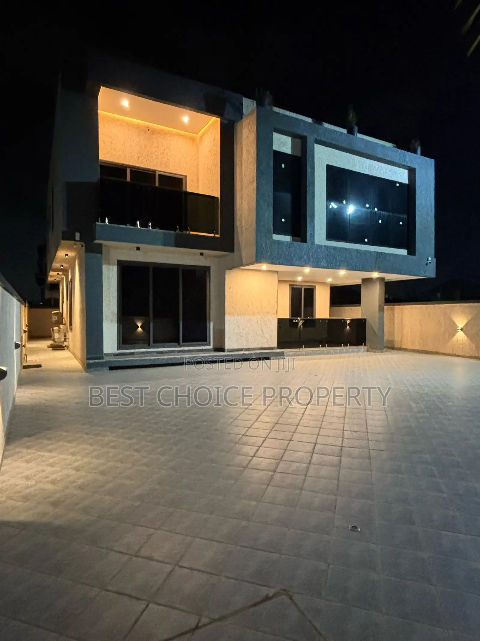 Executive Four Bedrooms Duplex House for Sale Lakeside Estat in Lake Side Estate