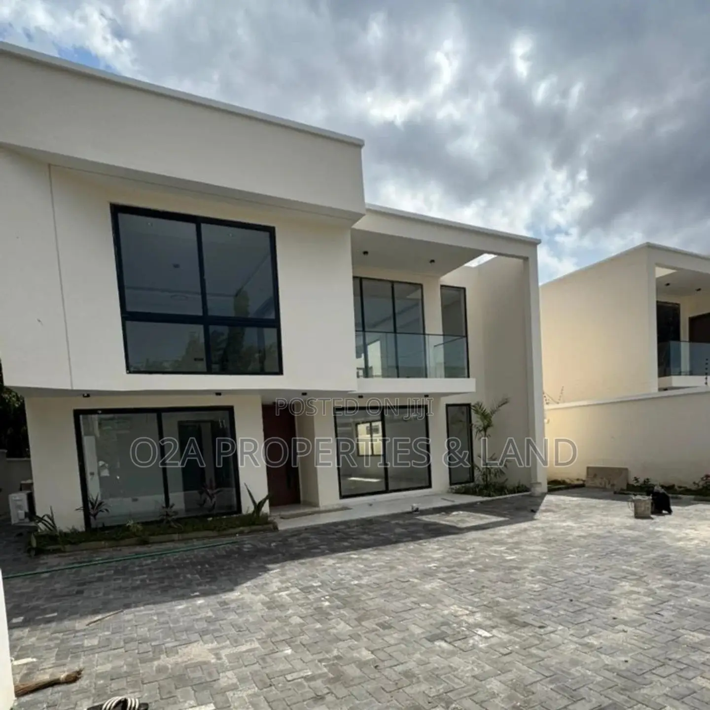 4bdrm House in Cantonments, Acquinas for sale in Acquinas