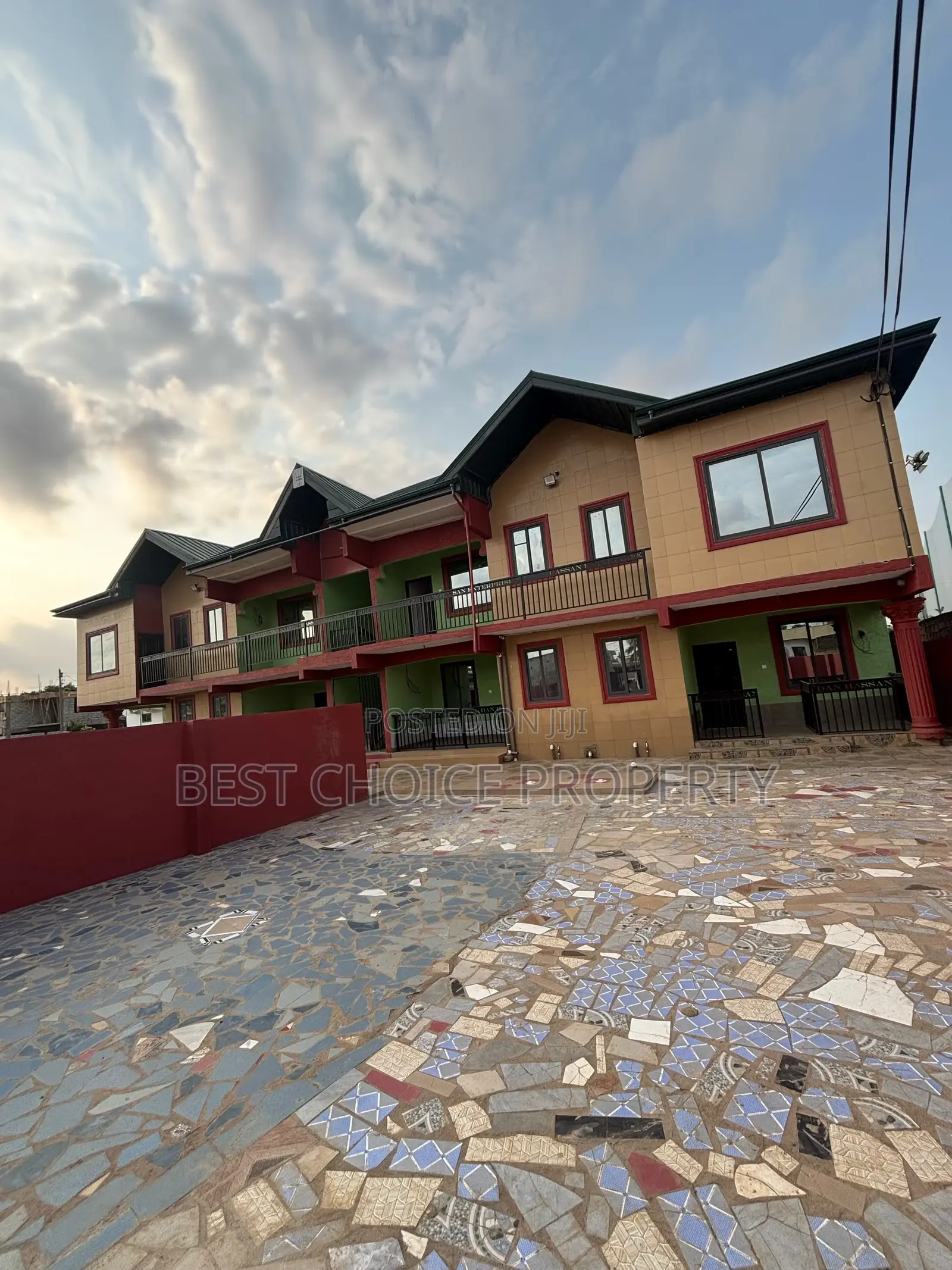 Chamber and Hall Sc Lakeside Community 1 in Lake Side Estate