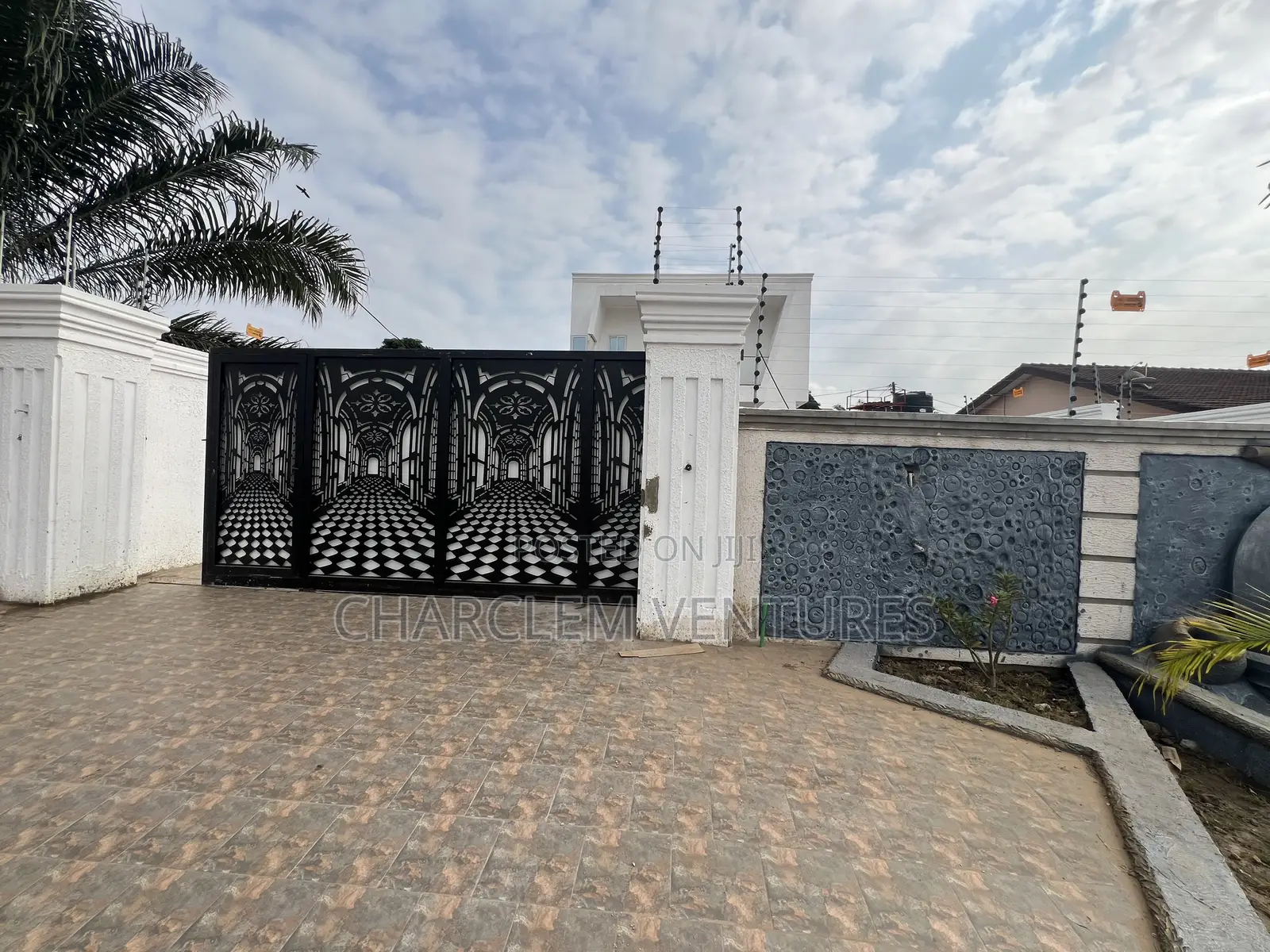 4bdrm House in Charclem Ventures, Ashaley Botwe for sale in Ashaley Botwe