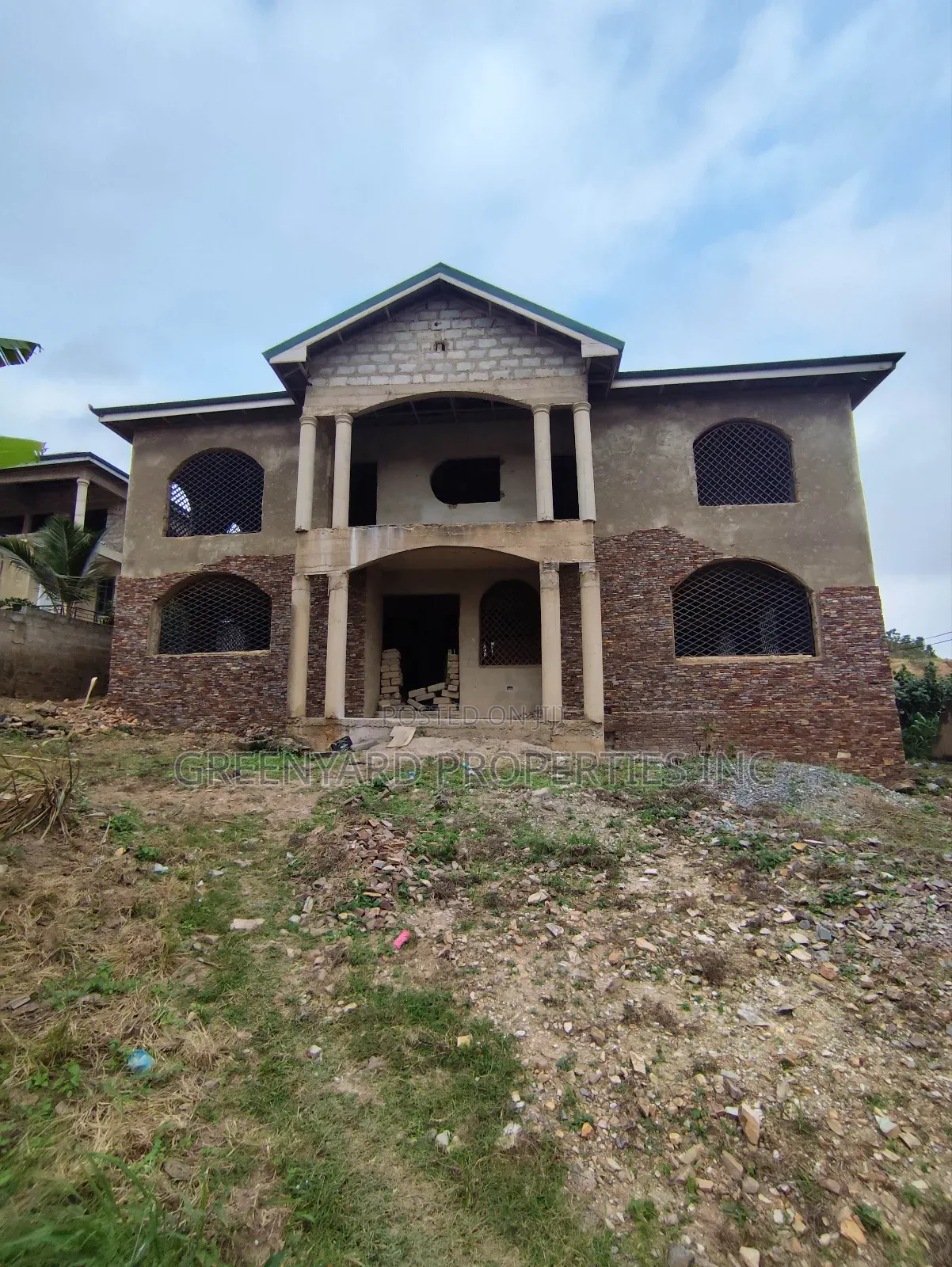 5bdrm House in Kwabenya Hills for sale in Kwabenya