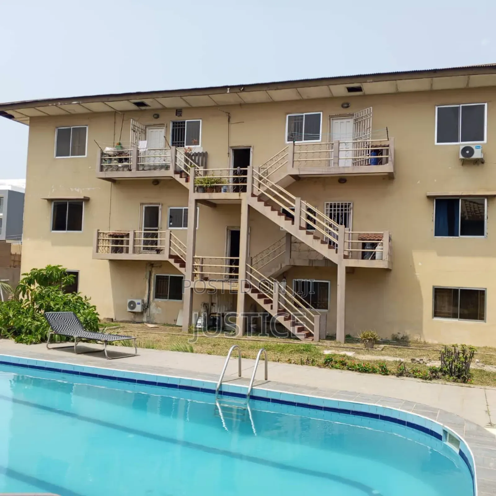 20bdrm Apartment in Osu for sale in Osu