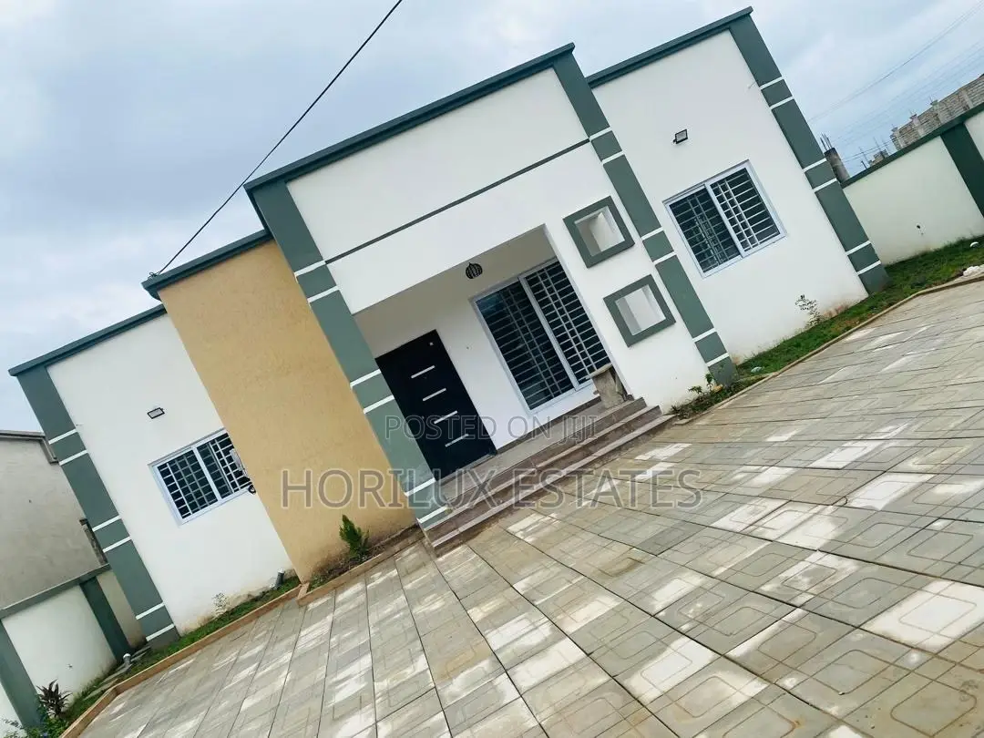 3bdrm House in Horilux Estates, Amasaman for sale in Amasaman