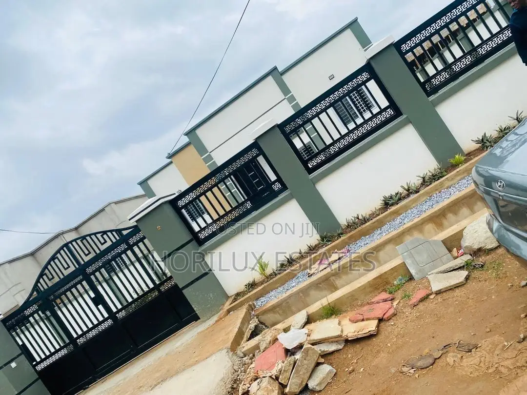 3bdrm House in Horilux Estates, Amasaman for sale in Amasaman