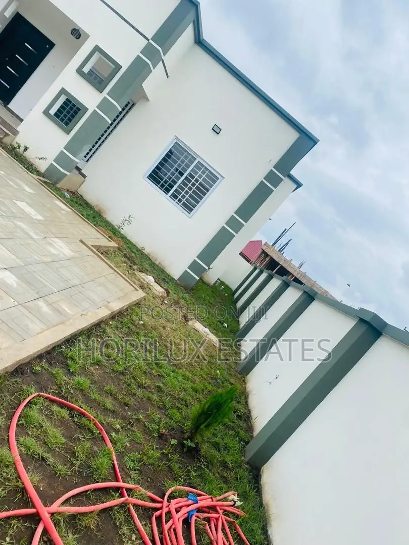 3bdrm House in Horilux Estates, Amasaman for sale in Amasaman