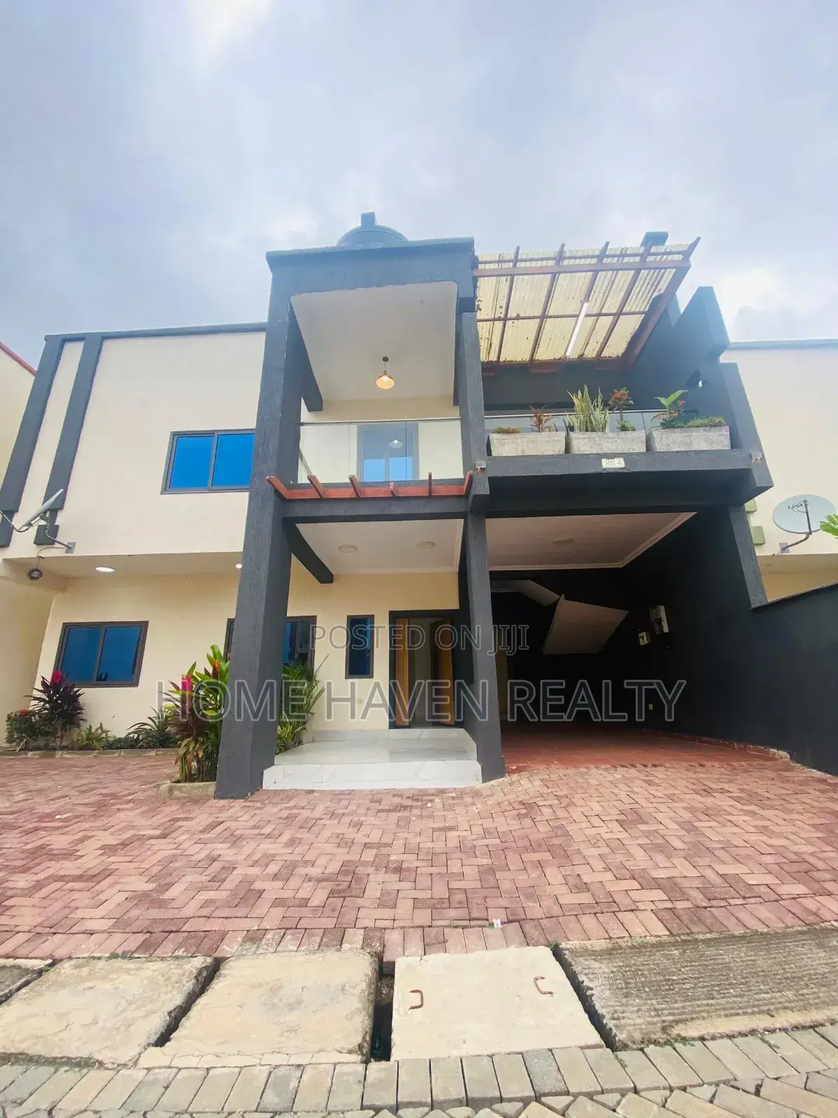 3bdrm House in Mile 7, Achimota for rent in Achimota