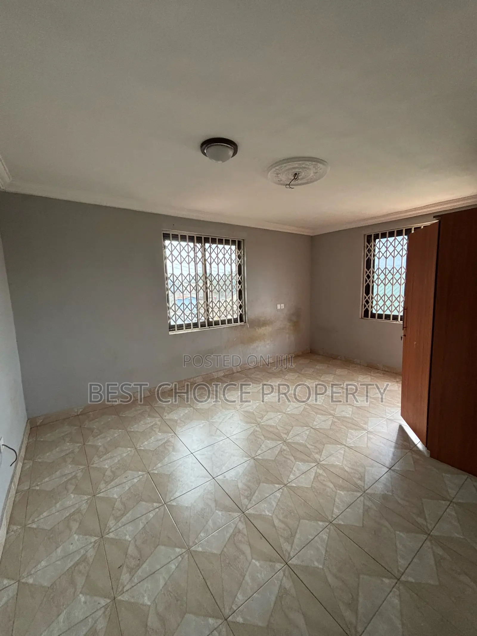 Two Bedroom Apartment Lakeside Community 8 in Lake Side Estate